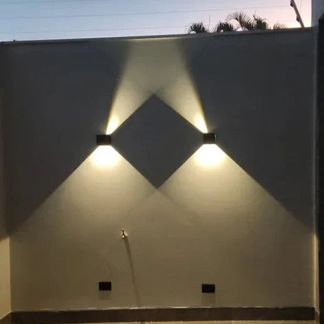 LuminaCube™ | Laat je binnen- of buitenruimte 's nachts stralen met een vleugje luxueuze verlichting