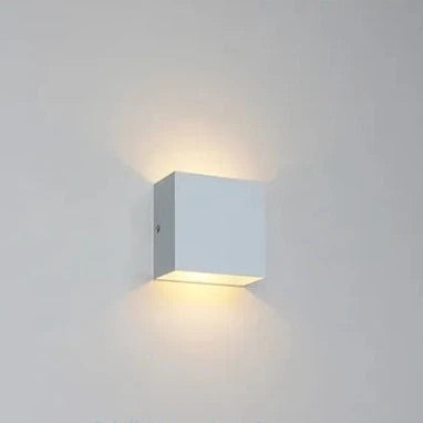 LuminaCube™ | Laat je binnen- of buitenruimte 's nachts stralen met een vleugje luxueuze verlichting