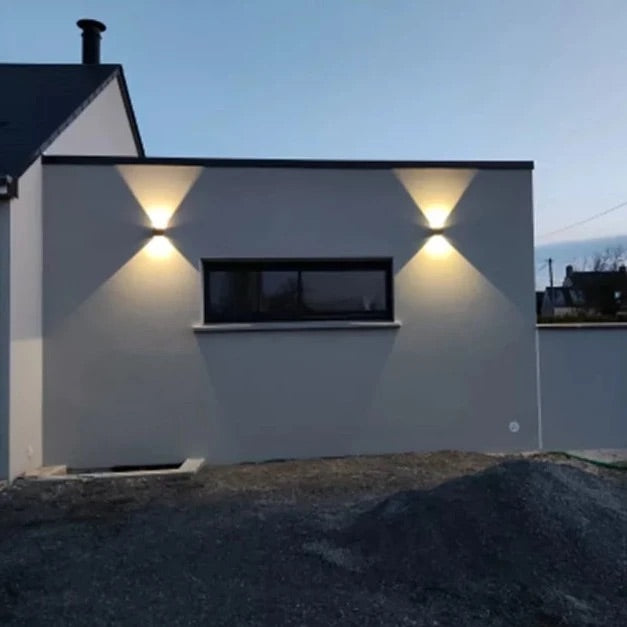 LuminaCube™ | Laat je binnen- of buitenruimte 's nachts stralen met een vleugje luxueuze verlichting